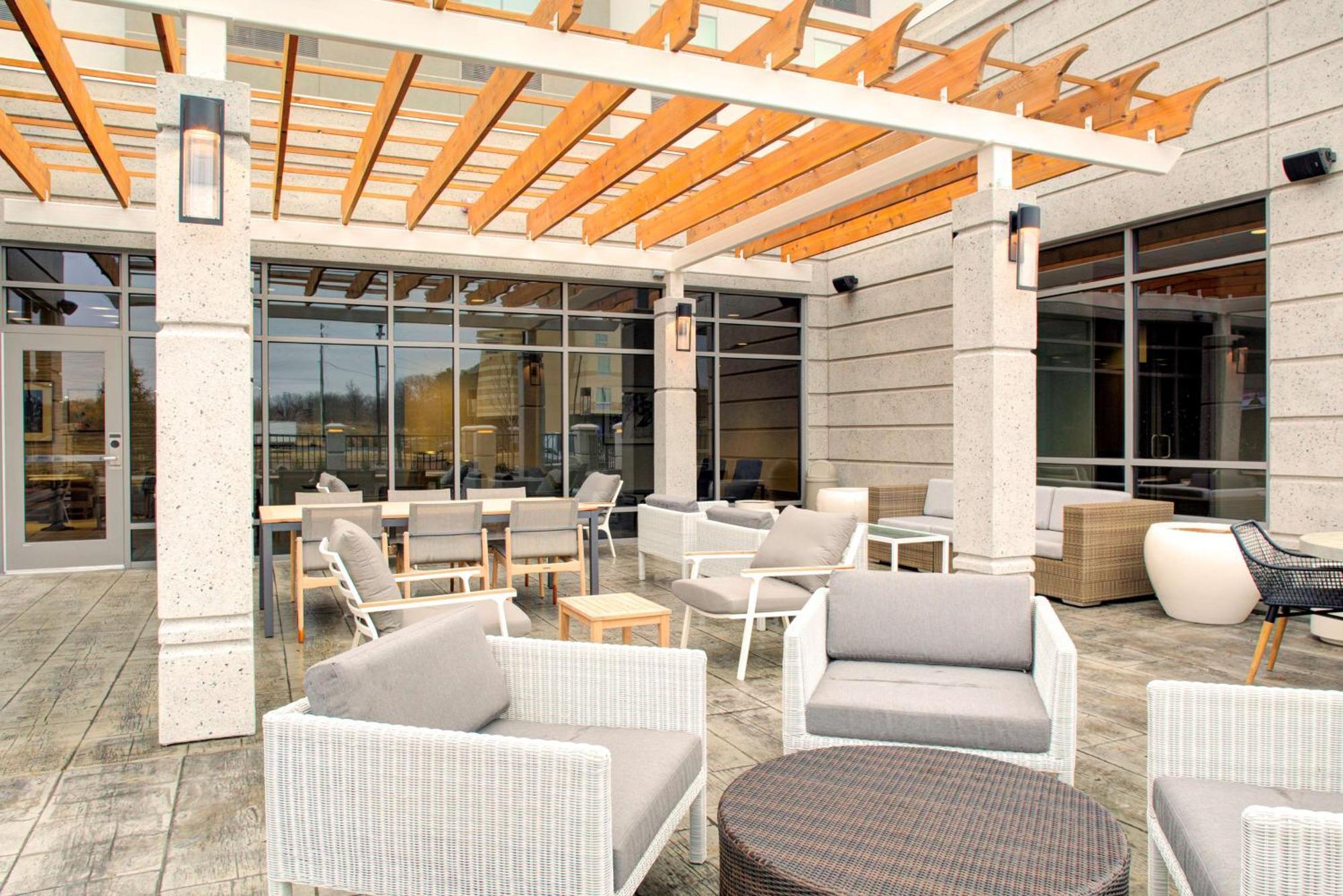 Hilton Garden Inn Jackson Exterior photo